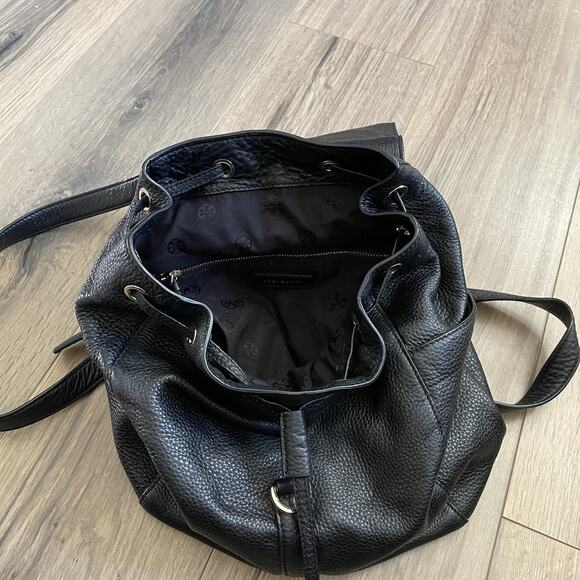 Tory Burch All T Drawstring Black Pebbled Leather Backpack main image 10